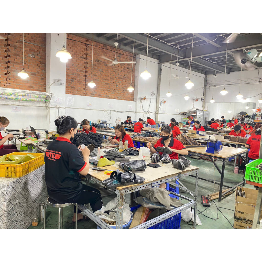 Xưởng Đồ Da Giá Sỉ – Giao Hàng Toàn Quốc, Có Zalo Hỗ Trợ 24/7